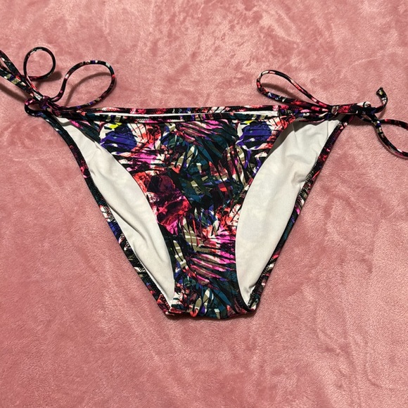 PINK swim set - Picture 5 of 8